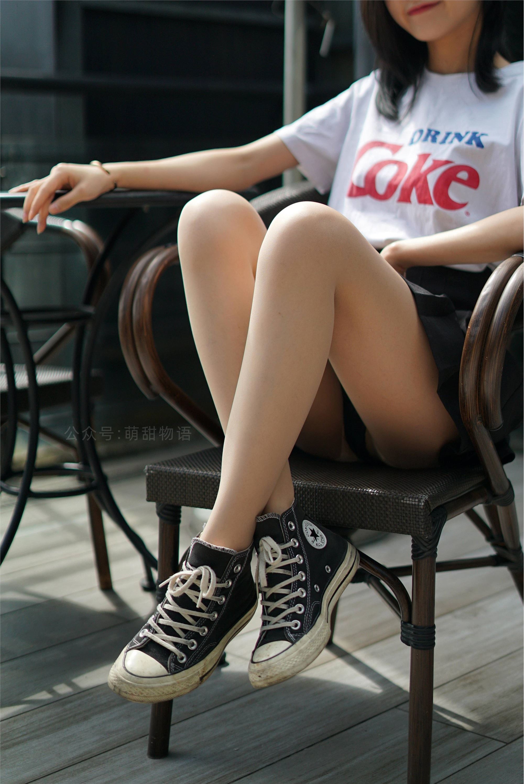 萌甜物语 XM107《清纯百褶裙-腿腿》